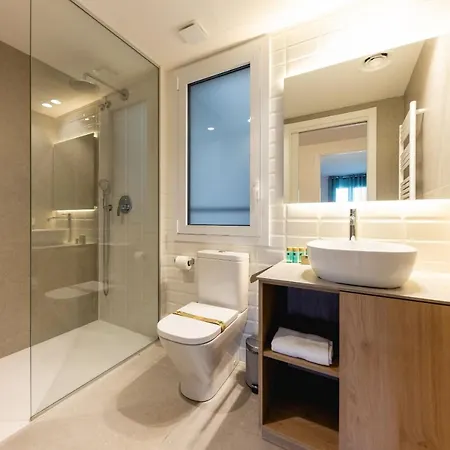 Bravissimo Gerio, 2-bedroom * ジローナ